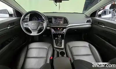 Hyundai Avante 2016 1.6 автомат (гидро), миниатюра 10