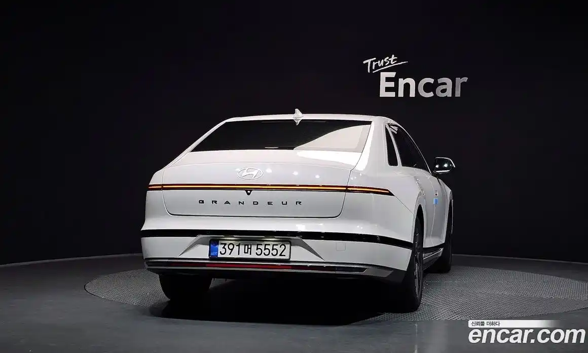 Hyundai Grandeur 2023 3.5 автомат (гидро), фото 4