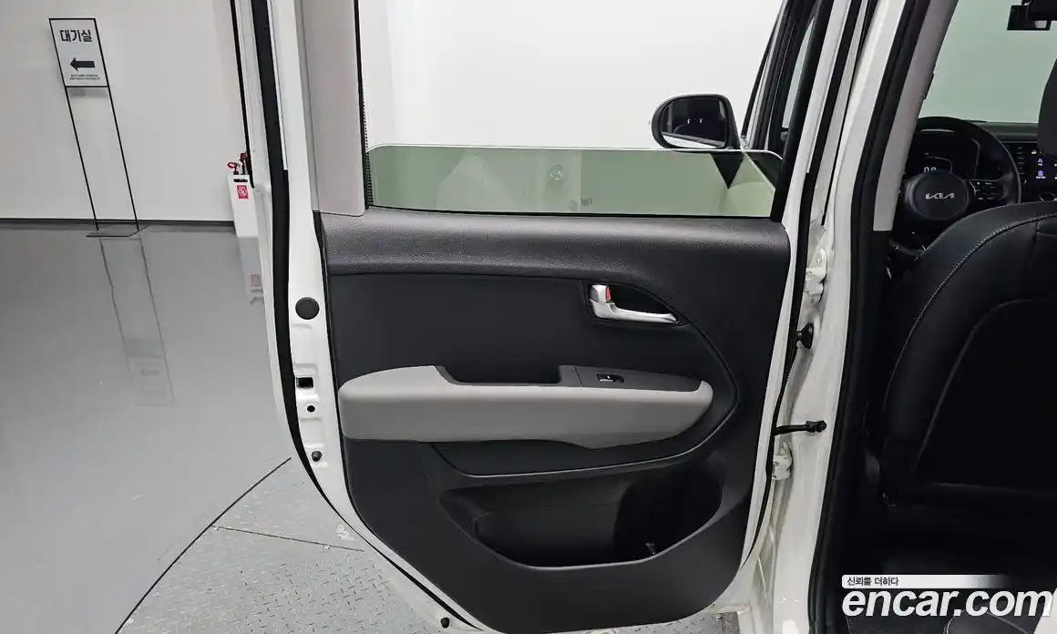 Kia Ray 2025 1.0 автомат (гидро), фото 14