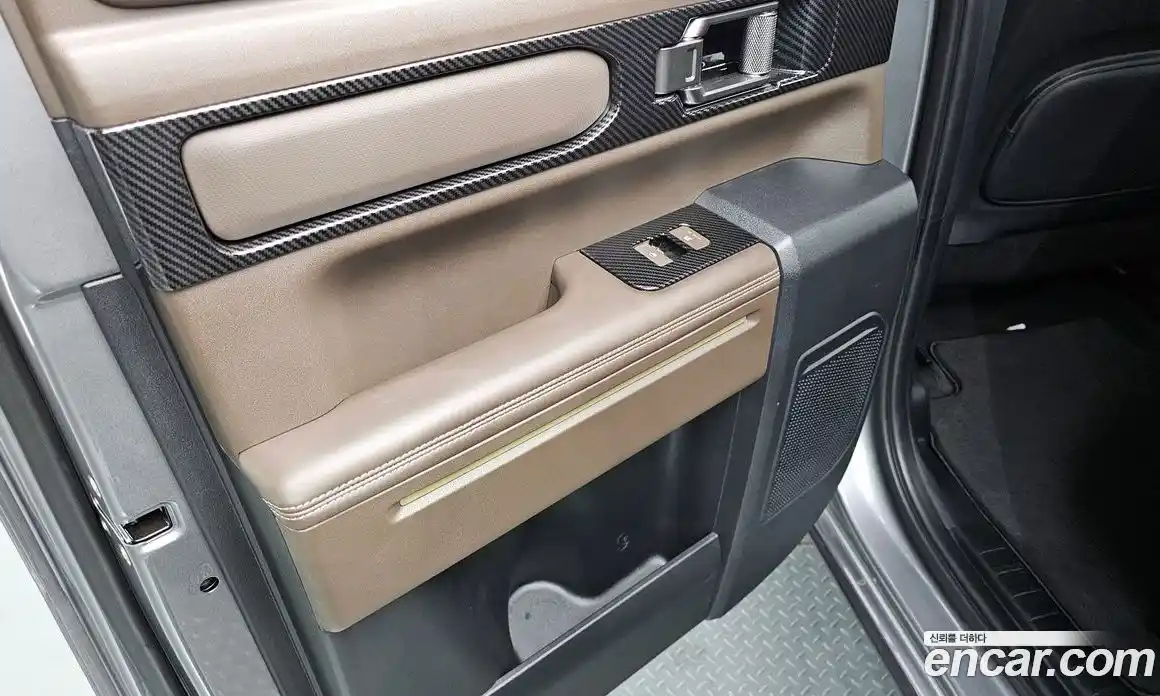 Kia Tasman 2025 2.5 автомат (гидро), фото 15