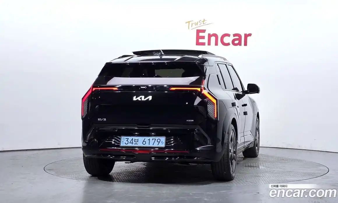 Kia EV3 2024 0.2 автомат (гидро), фото 4