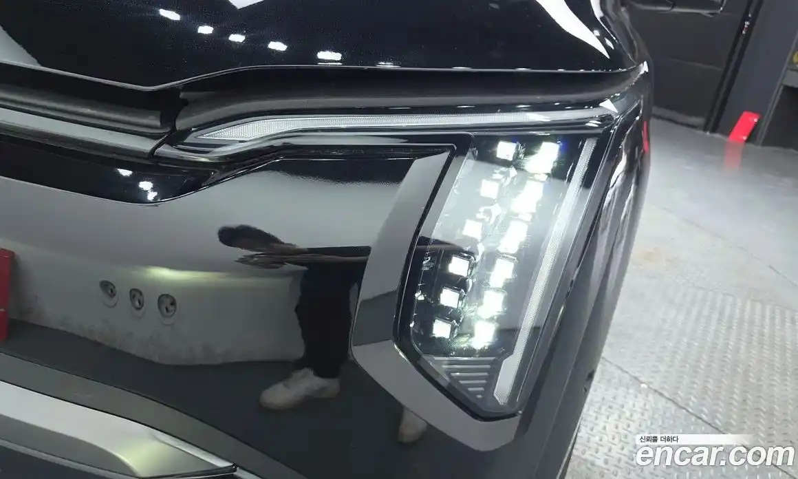 Kia EV3 2024 0.2 автомат (гидро), фото 8