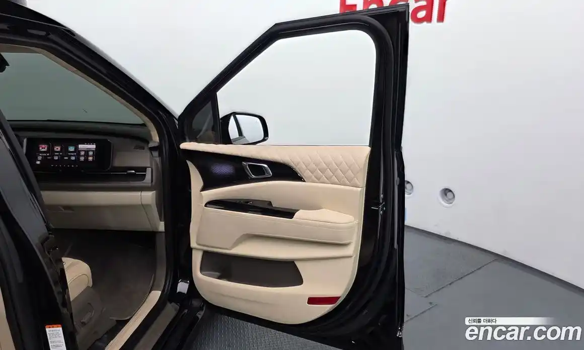 Kia Carnival 2023 3.5 автомат (гидро), фото 14