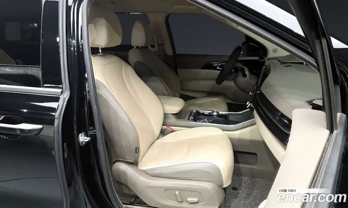 Kia Carnival 2025 1.6 автомат (гидро), фото 16