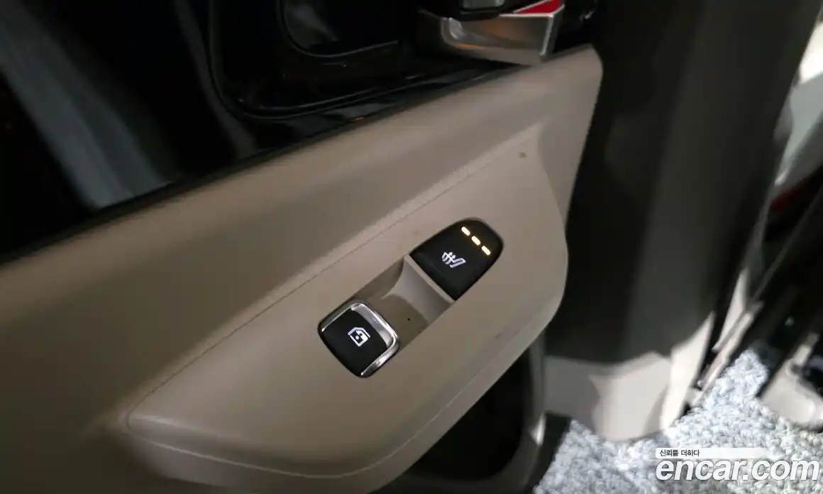 Kia Carnival 2025 1.6 автомат (гидро), фото 25