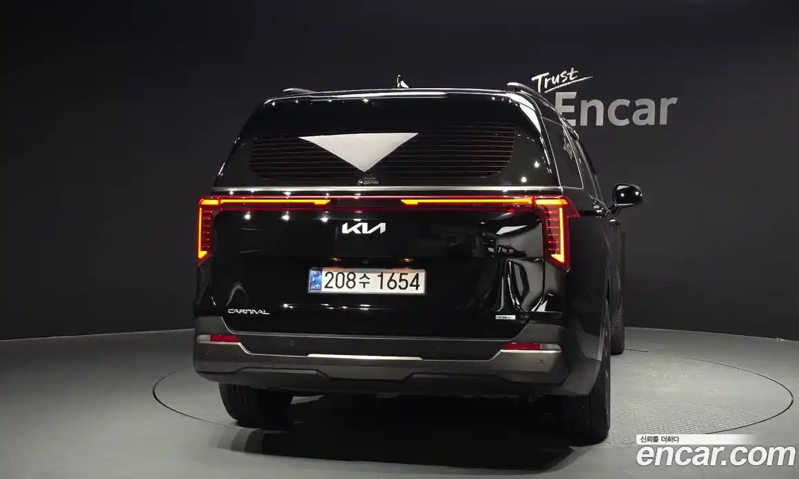 Kia Carnival 2025 1.6 автомат (гидро), фото 4