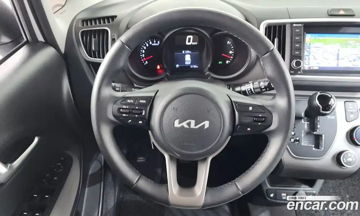 Kia Ray 2022 1.0 автомат (гидро), фото 15
