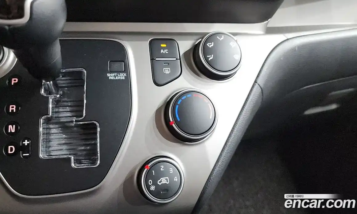 Kia Ray 2022 1.0 автомат (гидро), фото 9