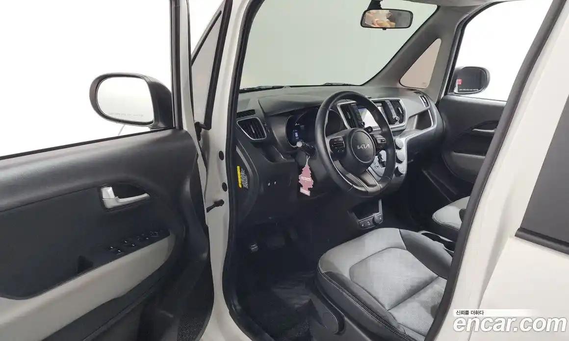 Kia Ray 2022 1.0 автомат (гидро), фото 10