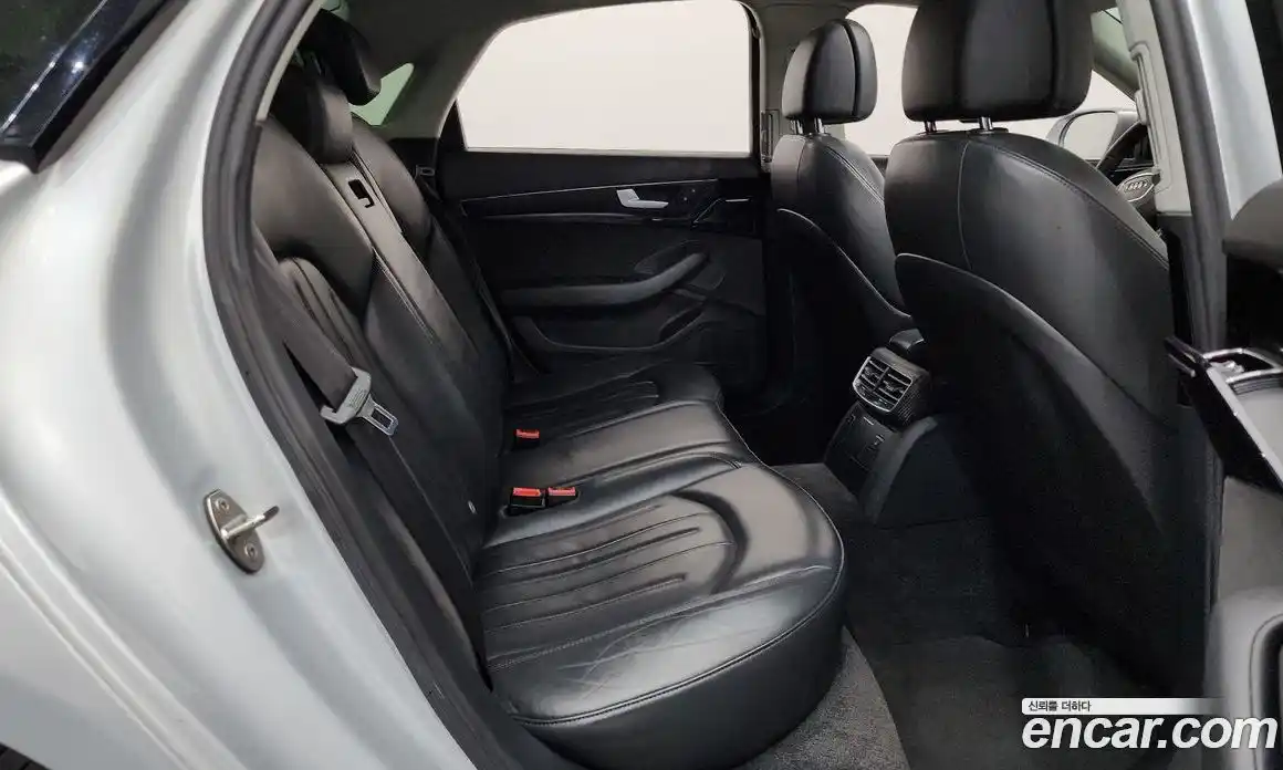 Audi A8 2013 3.0 автомат (гидро), фото 11