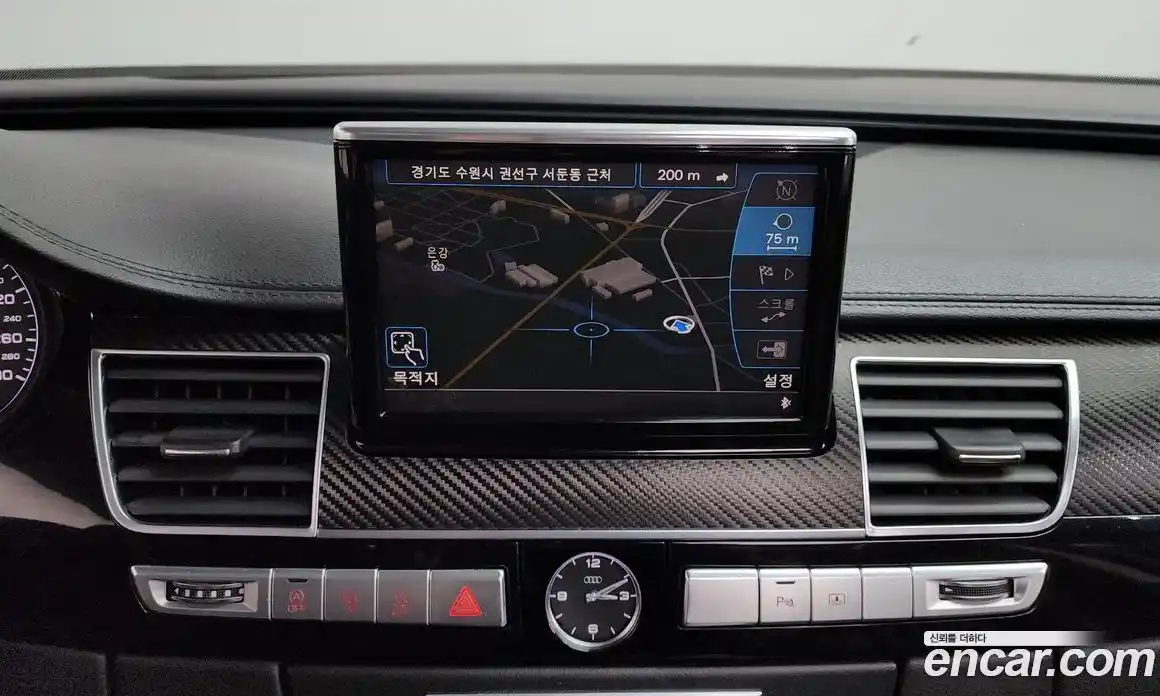 Audi A8 2013 3.0 автомат (гидро), фото 12