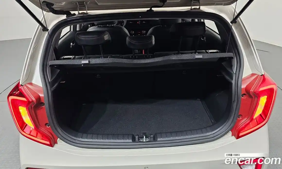Kia Morning 2019 1.0 автомат (гидро), фото 24
