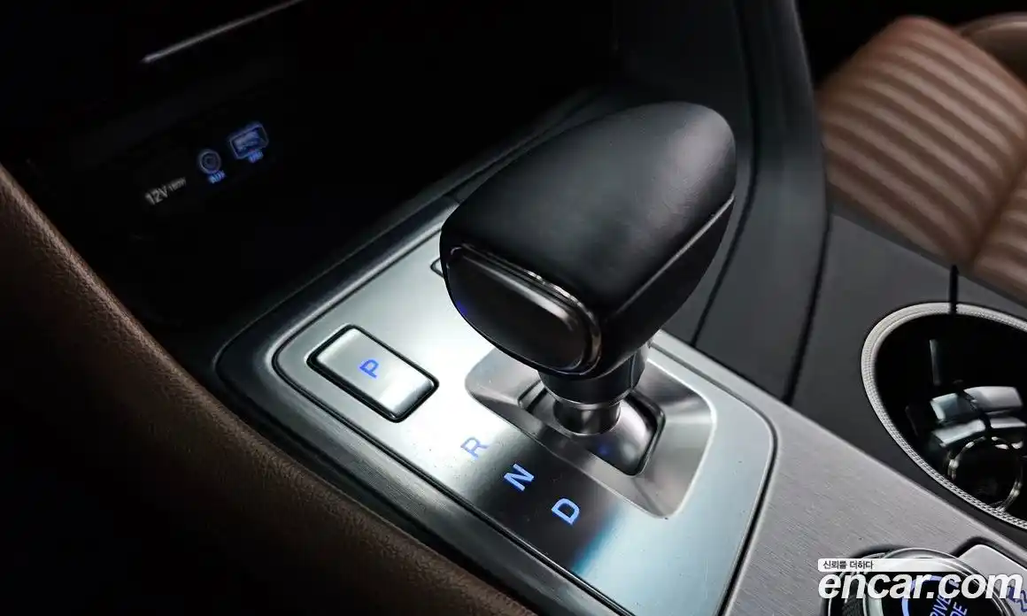 Genesis G70 2020 2.0 автомат (гидро), фото 12