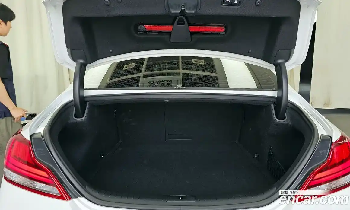 Genesis G70 2020 2.0 автомат (гидро), фото 26