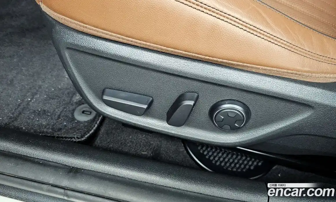 Genesis G70 2020 2.0 автомат (гидро), фото 31