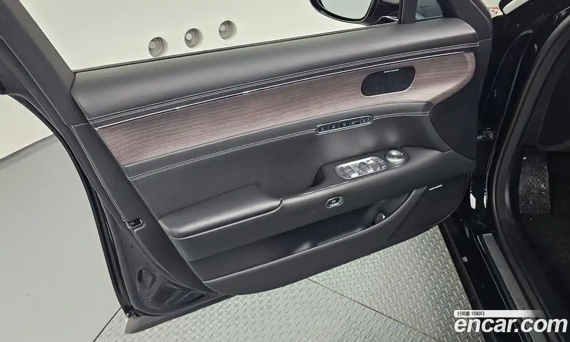Genesis G90 2023 3.5 автомат (гидро), фото 14