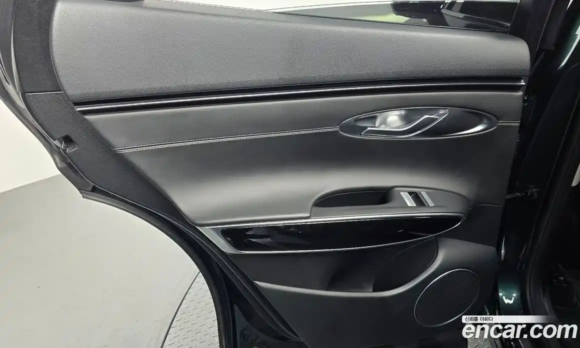 Genesis GV70 2021 2.5 автомат (гидро), фото 15