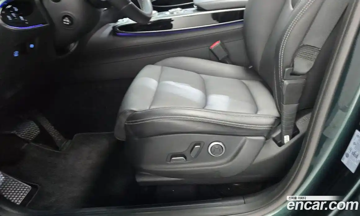 Genesis GV70 2021 2.5 автомат (гидро), фото 27