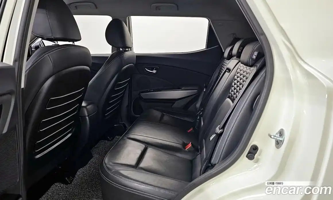 SsangYong TIBOLI 2018 1.6 автомат (гидро), фото 15