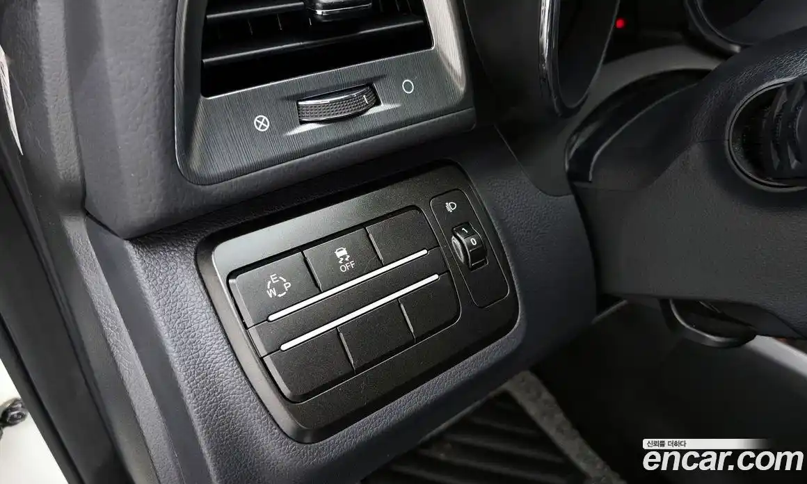 SsangYong TIBOLI 2018 1.6 автомат (гидро), фото 28