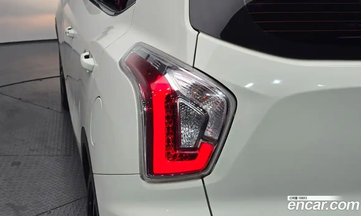 SsangYong TIBOLI 2015 1.6 автомат (гидро), фото 9