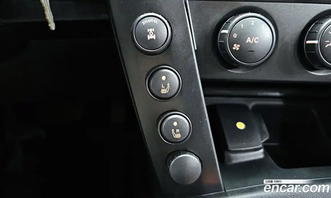 SsangYong Actyon 2010 2.0 автомат (гидро), фото 17