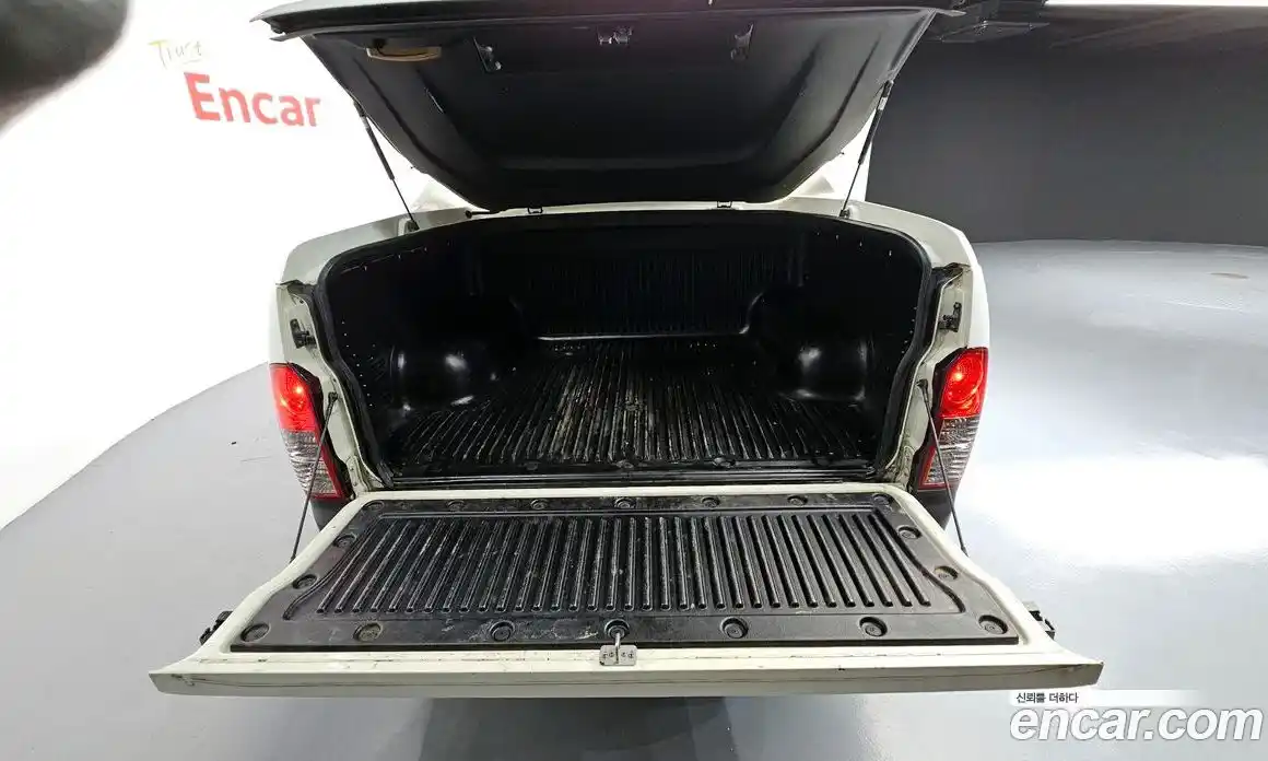 SsangYong Actyon 2010 2.0 автомат (гидро), фото 20