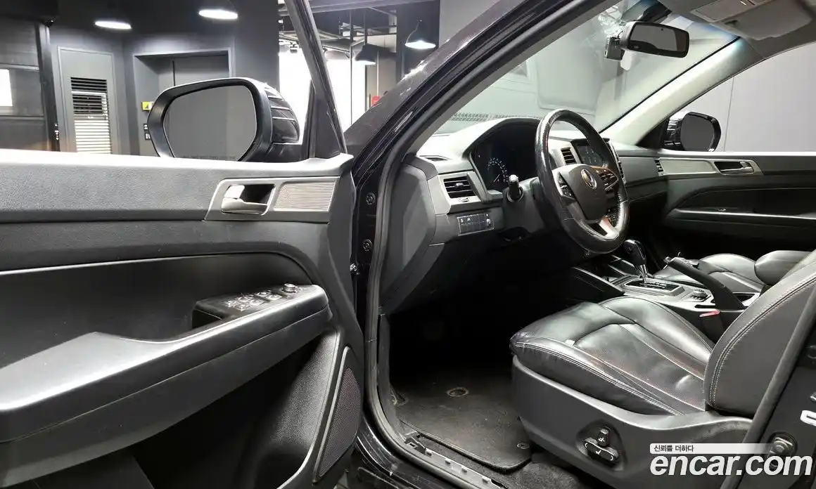 SsangYong Rexton 2018 2.2 автомат (гидро), фото 13