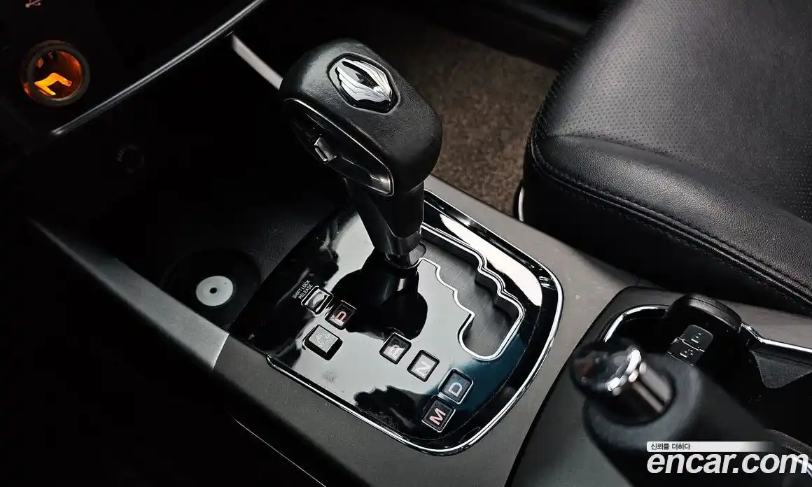 SsangYong Korando 2015 2.2 автомат (гидро), фото 11