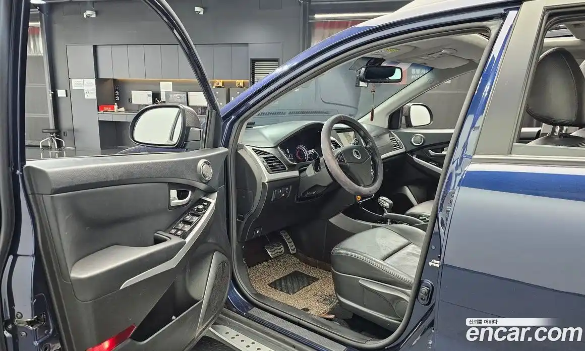 SsangYong Korando 2015 2.2 автомат (гидро), фото 12