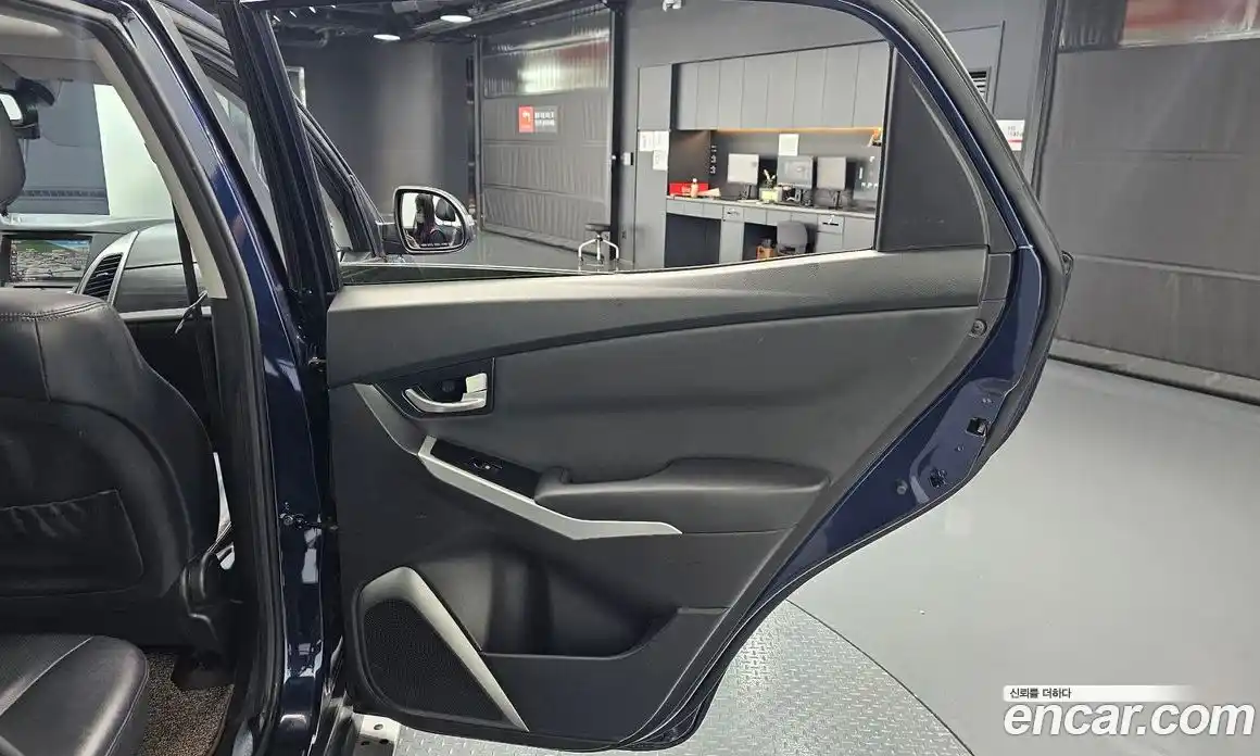 SsangYong Korando 2015 2.2 автомат (гидро), фото 14