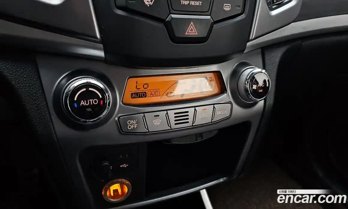 SsangYong Korando 2015 2.2 автомат (гидро), фото 21