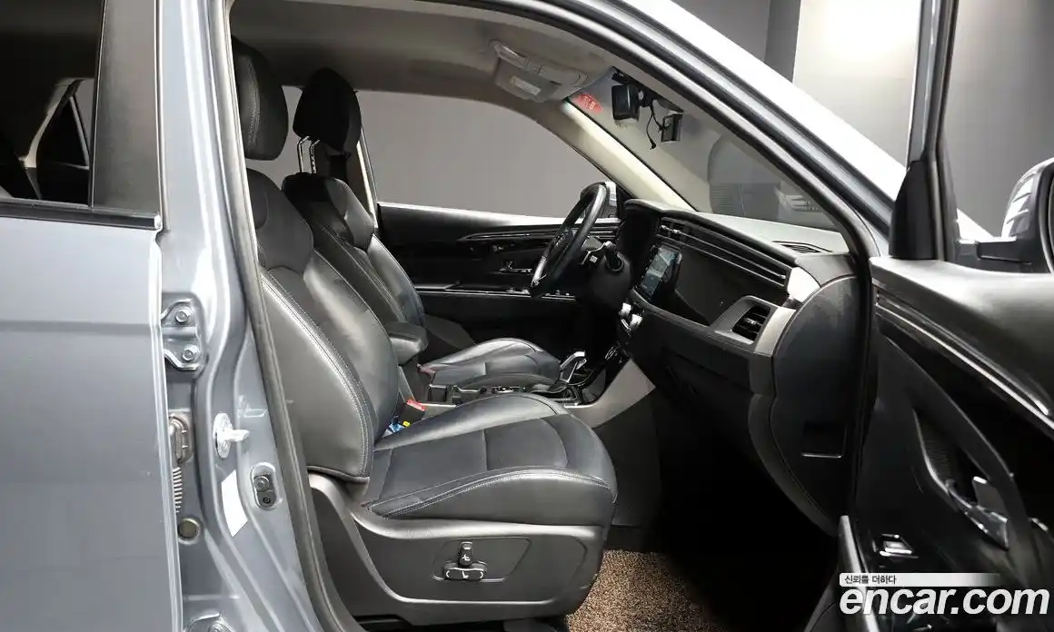 SsangYong Korando 2019 1.6 автомат (гидро), фото 12