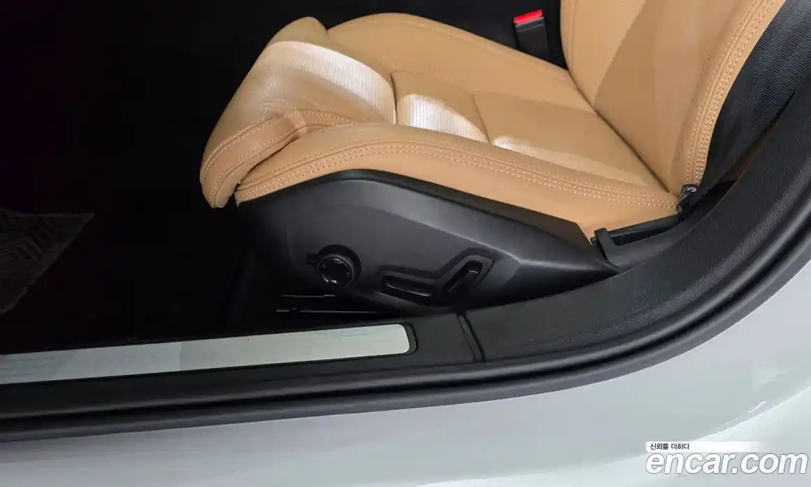 Volvo V60 2021 2.0 автомат (гидро), фото 28