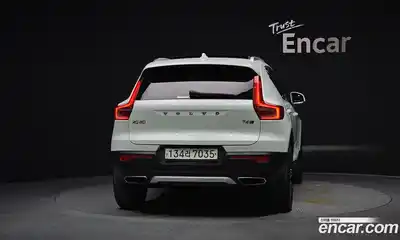 Volvo XC40 2020 2.0 автомат (гидро), миниатюра 4