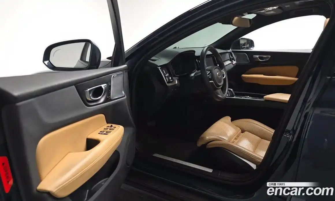 Volvo V60 2021 2.0 автомат (гидро), фото 12