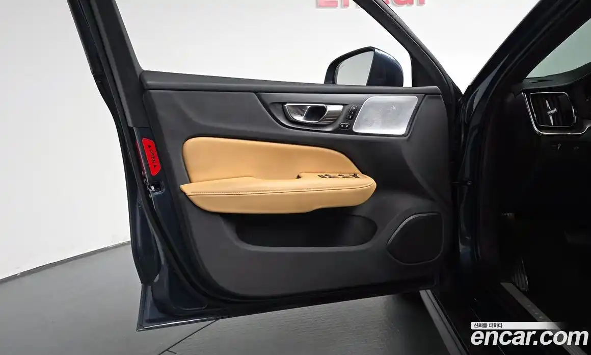 Volvo V60 2021 2.0 автомат (гидро), фото 13