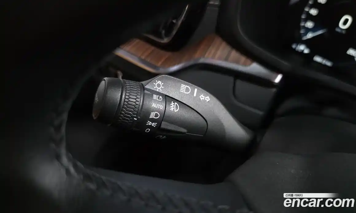 Volvo V60 2021 2.0 автомат (гидро), фото 26