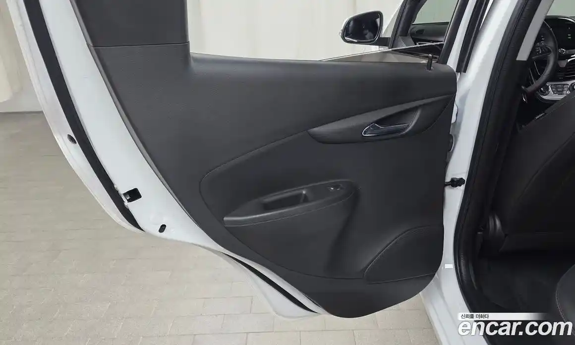 Chevrolet Spark 2022 1.0 автомат (гидро), фото 15