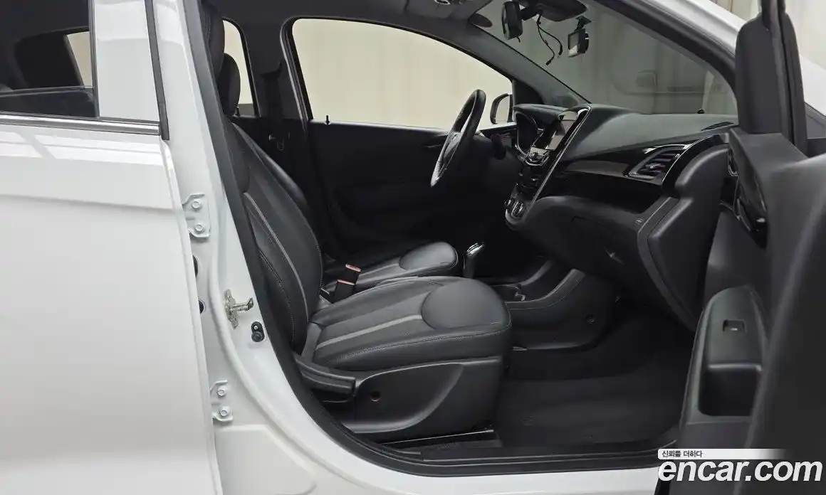 Chevrolet Spark 2022 1.0 автомат (гидро), фото 16