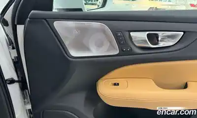 Volvo V60 2025 2.0 автомат (гидро), миниатюра 12