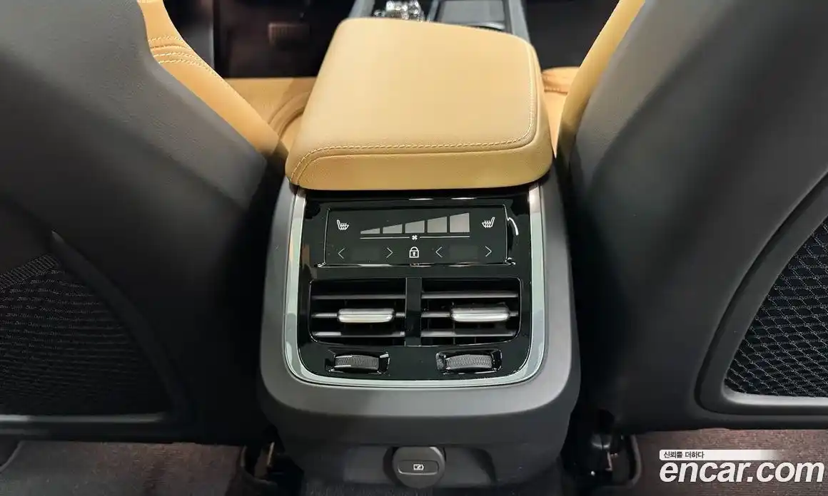 Volvo V60 2025 2.0 автомат (гидро), фото 14