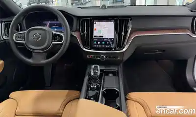 Volvo V60 2025 2.0 автомат (гидро), миниатюра 7