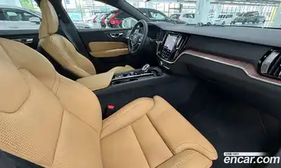 Volvo V60 2025 2.0 автомат (гидро), миниатюра 10