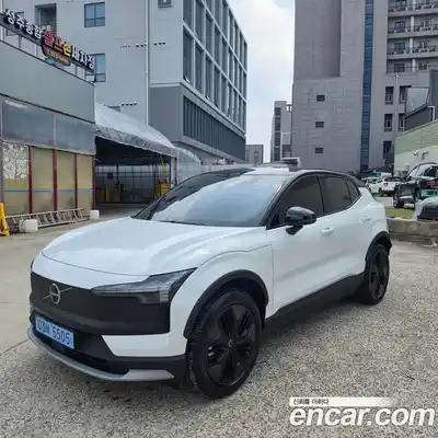 Volvo EX30, 2026, 4 000 км