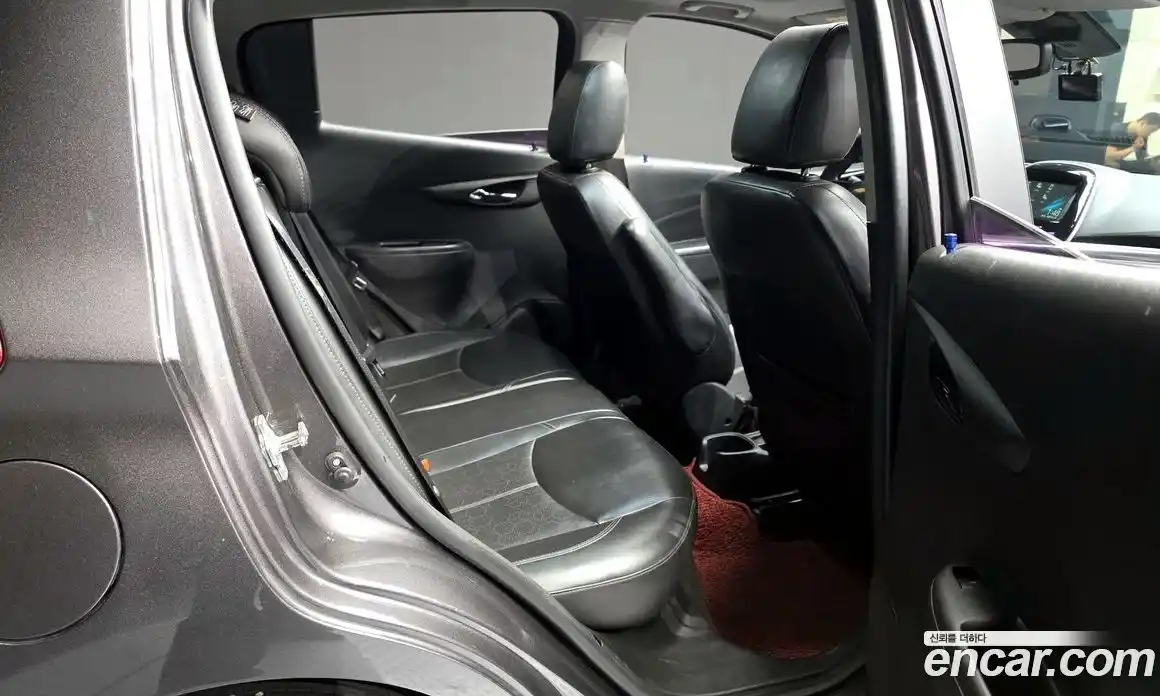 Chevrolet Spark 2015 1.0 автомат (гидро), фото 12