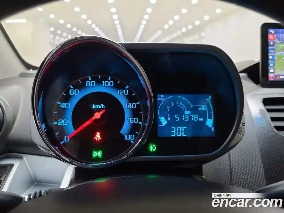 Chevrolet Spark 2013 1.0 автомат (гидро), фото 3