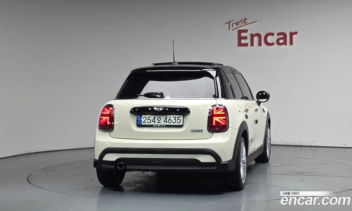 Mini Cooper 2021 1.5 автомат (гидро), фото 3