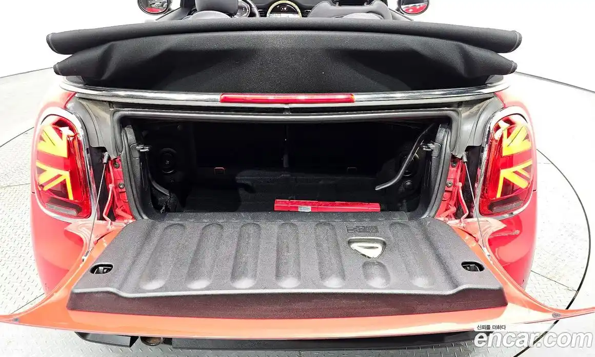 Mini Cooper Convertible 2024 1.5 автомат (гидро), фото 21