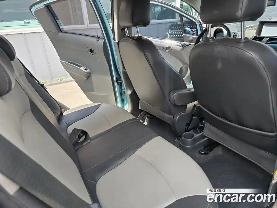Chevrolet Spark 2012 1.0 автомат (гидро), фото 13